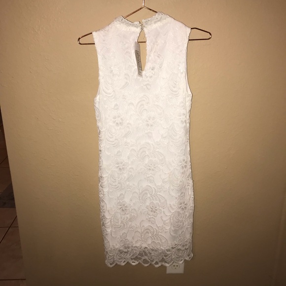 NWT Lace Keyhole Dress - Picture 5 of 7